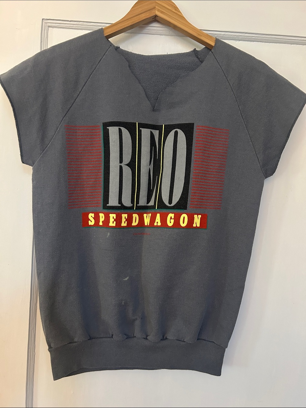 Vintage 1984 REO Speedwagon Wheels Are Turnin’ graphic cut up sweatshirt